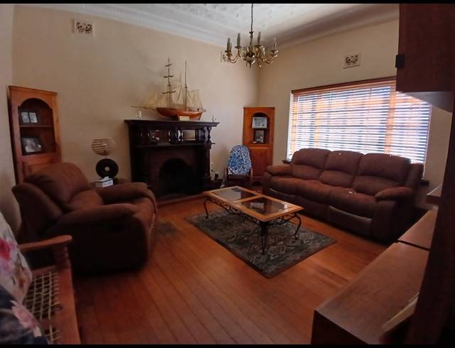 3 BEDROOM HOUSE FOR SALE IN LAMBTON